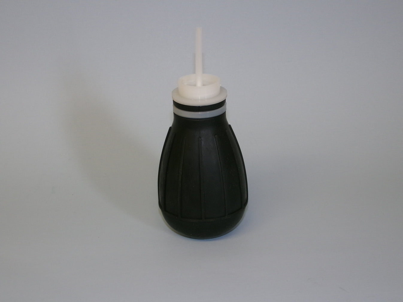 6 oz Black Bulb Pump
